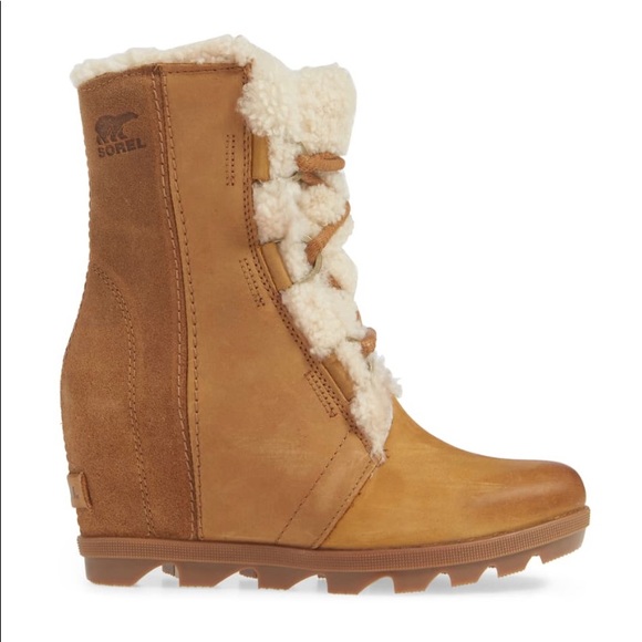 New Sorel
Joan Wedge II Shearling-Lined  Boots - Picture 7 of 16